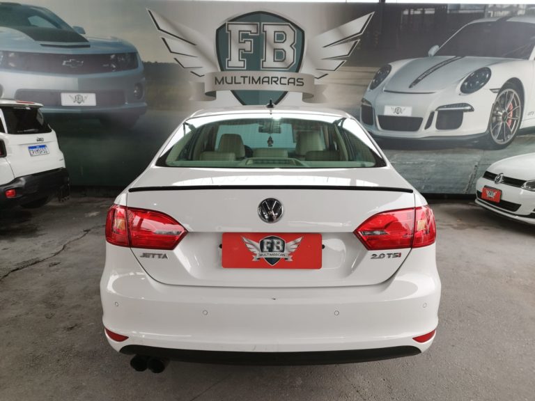 6-volkswagen-jetta-2.0-tsi-highline-200cv-gasolina-4p-tiptronic-fb-multimarcas-automoveis